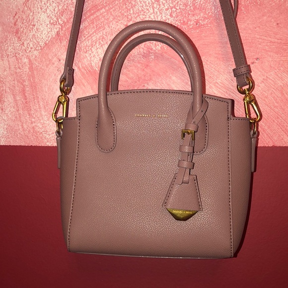 ‼️SALE‼️ Structured Mauve handbag with strap. - Picture 3 of 4